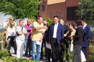 Una delegación de la ciudad china de Ningbo visita El huerto formativo El Pozo - Noticias